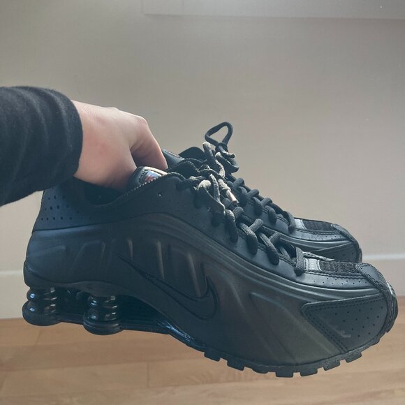 Nike Shox R4 - BLACK - Picture 5 of 12